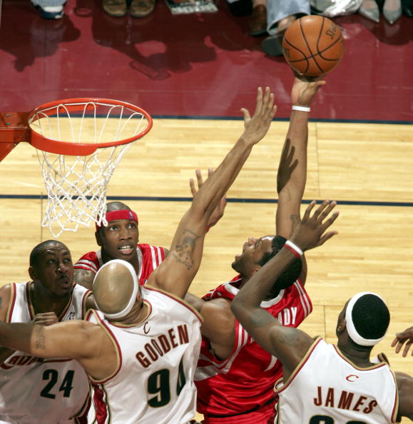 他不仅抢下 他不仅抢下