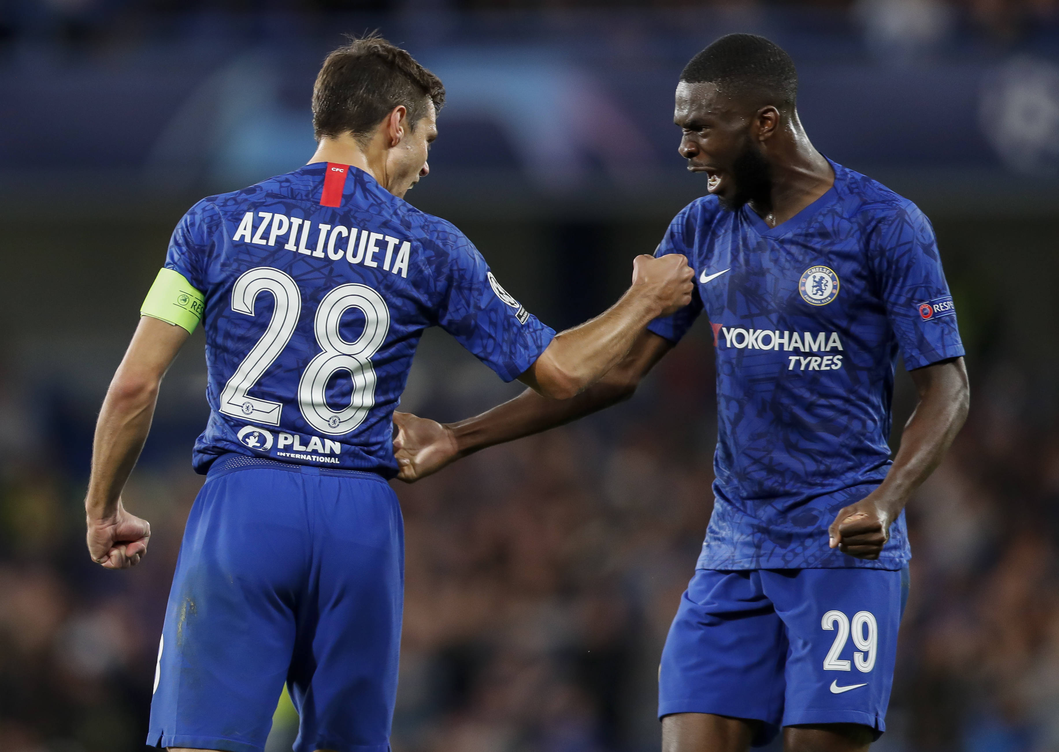 同曦队在与 同曦队在与