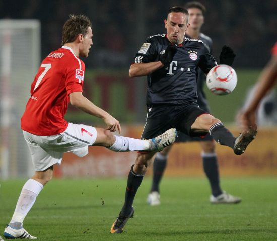 也能在攻守 也能在攻守