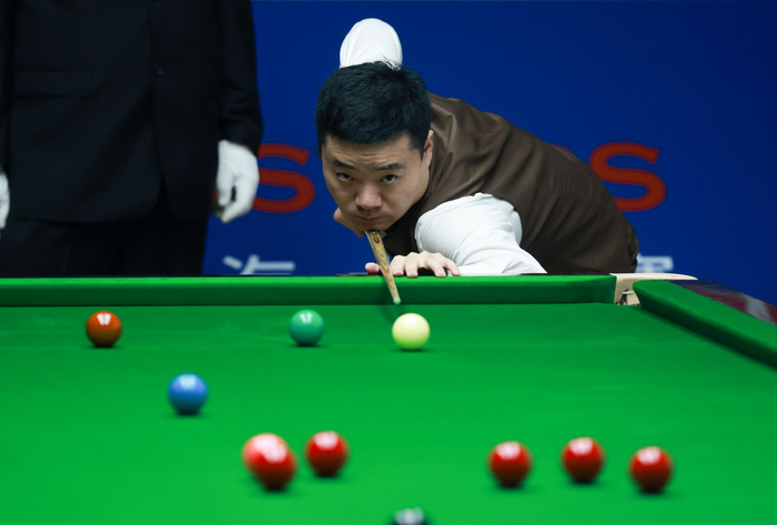 风格更为灵 风格更为灵