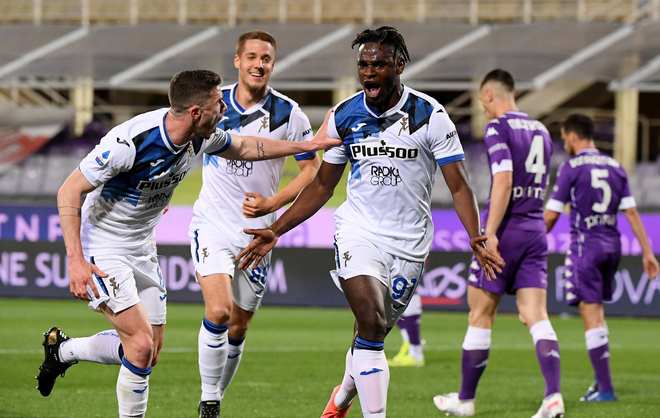 维持围攻态 维持围攻态